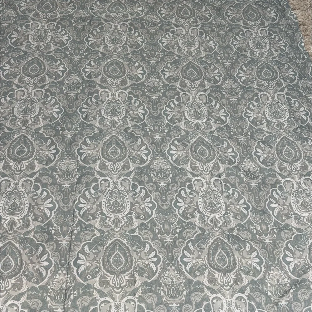 Mainstay Shower Curtain Elegant Paisley in Gray Light Teal & White 71” 68” Silky